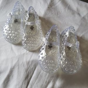 Old Navy heart jellies in 18-24 Months 2 pr